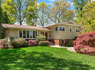 24 Andrea Ln, Scarsdale, NY 10583