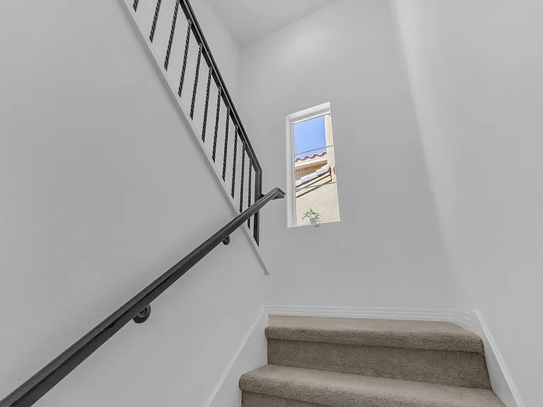 Rosewood Ln — Photo 5