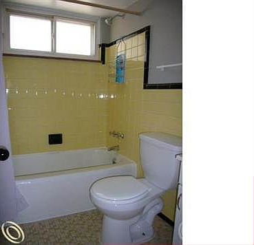 15442 Greenfield Duplex 006.JPG