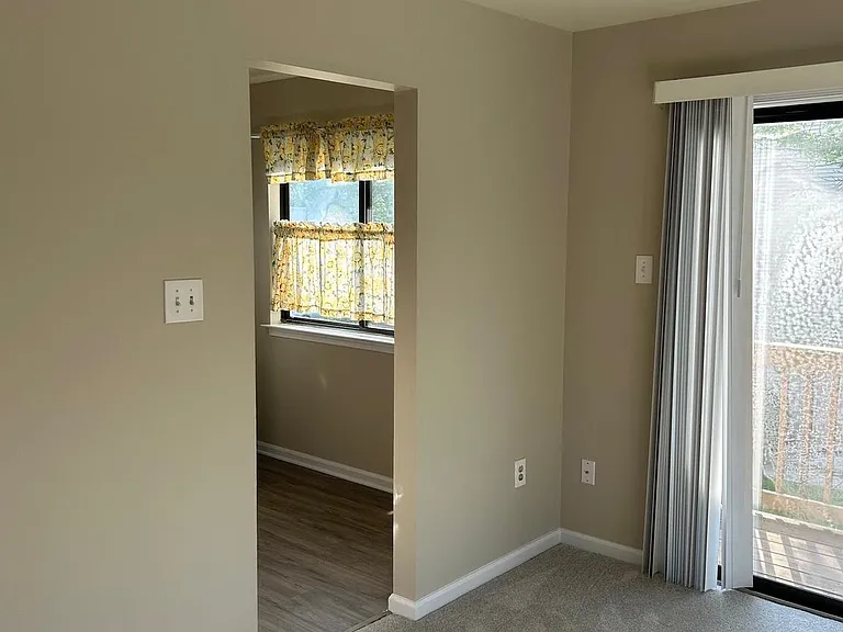 54 Garfield Ave #B — Photo 5