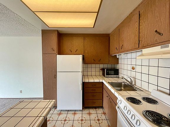 4th image of 363 Arguello Blvd APT 4