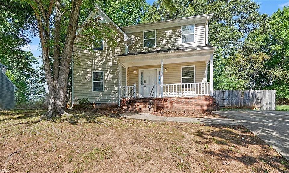 1st image of 3801 Pineway Dr