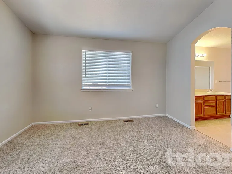 16565 Humboldt St — Photo 7