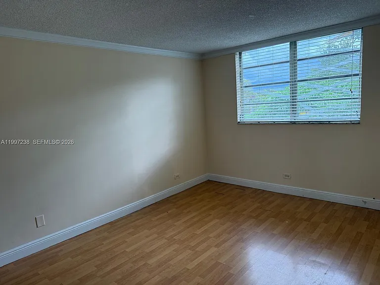 447 NE 195th St #309 — Photo 5