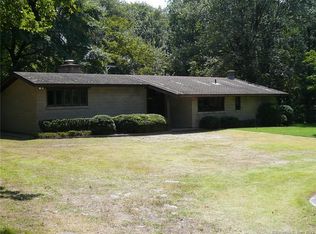 325-335 James Farm Rd, Stratford, CT 06614