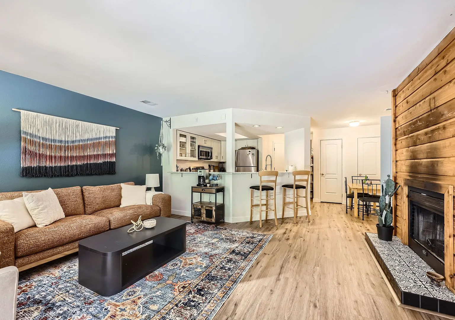 Nature Meets the City: Spacious & Elegant 1-BDR — Photo 1