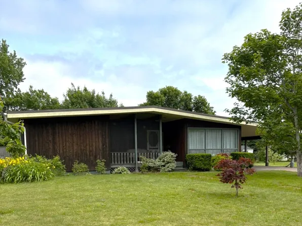 35 Birchwood Hts, Summerside, PE C1N 4C2