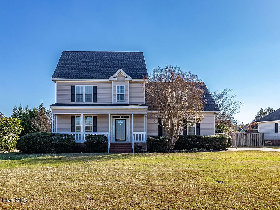 1st image of 402 Woodcroft Drive