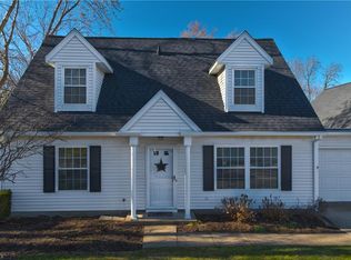 7250 Scottsdale Cir, Mentor, OH 44060