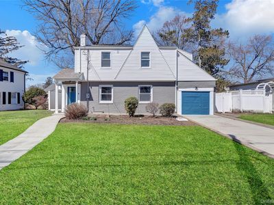 154 California Avenue, Freeport, NY, 11520