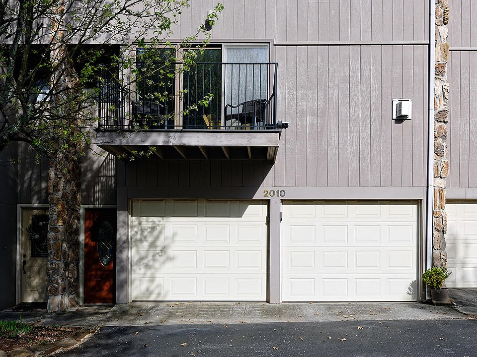 1st image of 2010 Cherokee Bluff Dr #125