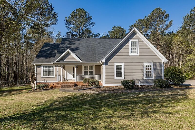 1st image of 450 Timber Creek Dr