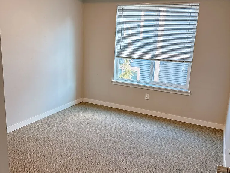 1117 N Garden St — Photo 32