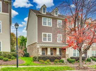 19019 Chandlers Landing Dr, Cornelius, NC 28031
