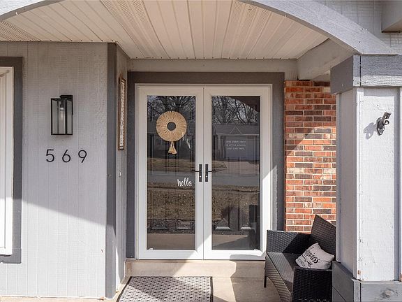 3rd image of 569 Lemonwood Dr