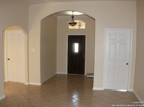 5th image of 2088 Point Loma Dr