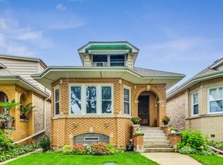 6135 W Melrose St, Chicago, IL 60634