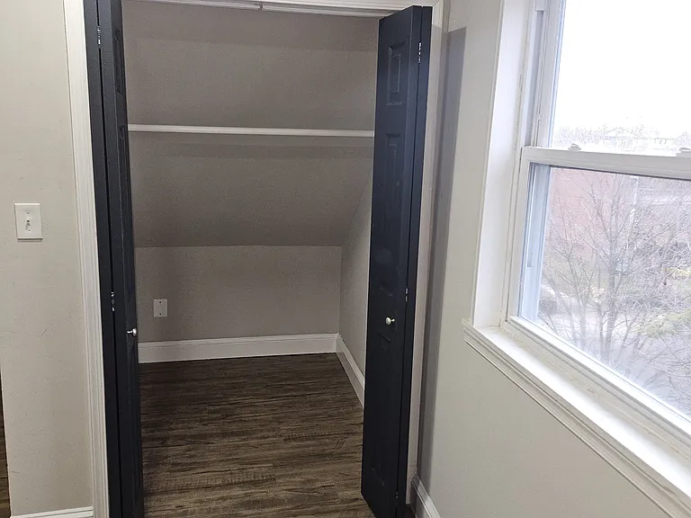 608 Homestead St #4 — Photo 14