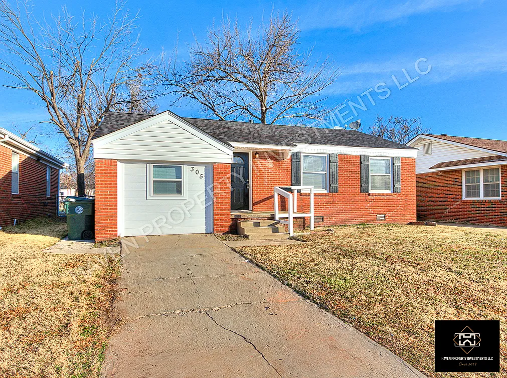 305 W Marshall Dr - 1 — Photo 1