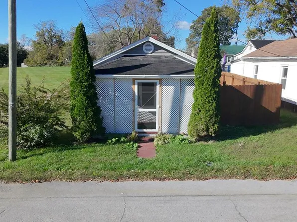 211 Butt St SW, Abingdon, VA 24210