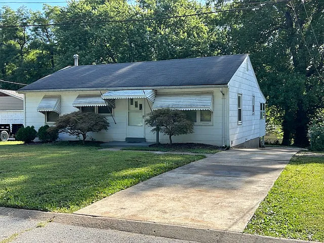 10196 Dorothy Ave photo 1