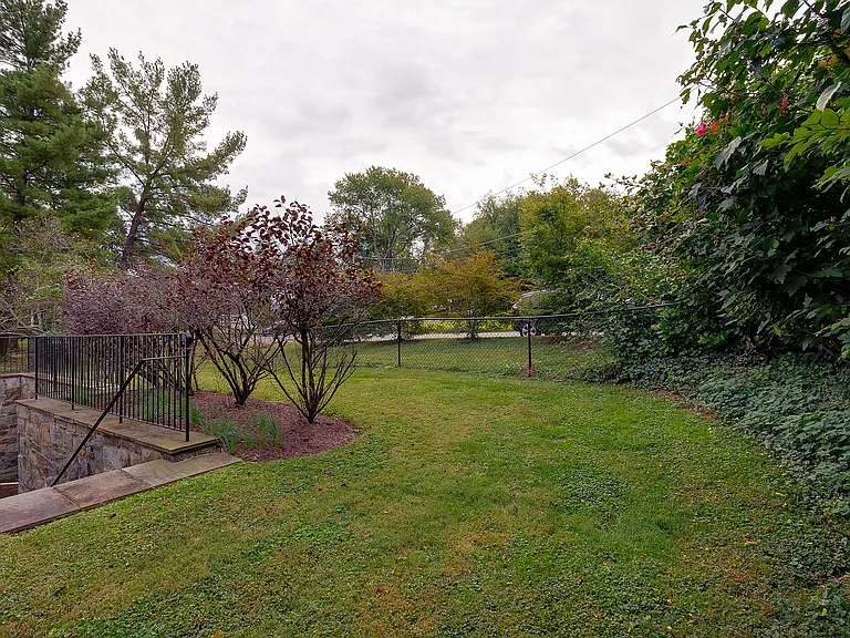 9420 Holland Ave — Photo 63
