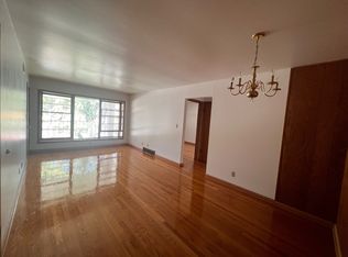 3835 Cheyenne Ct APT 3, Racine, WI 53404