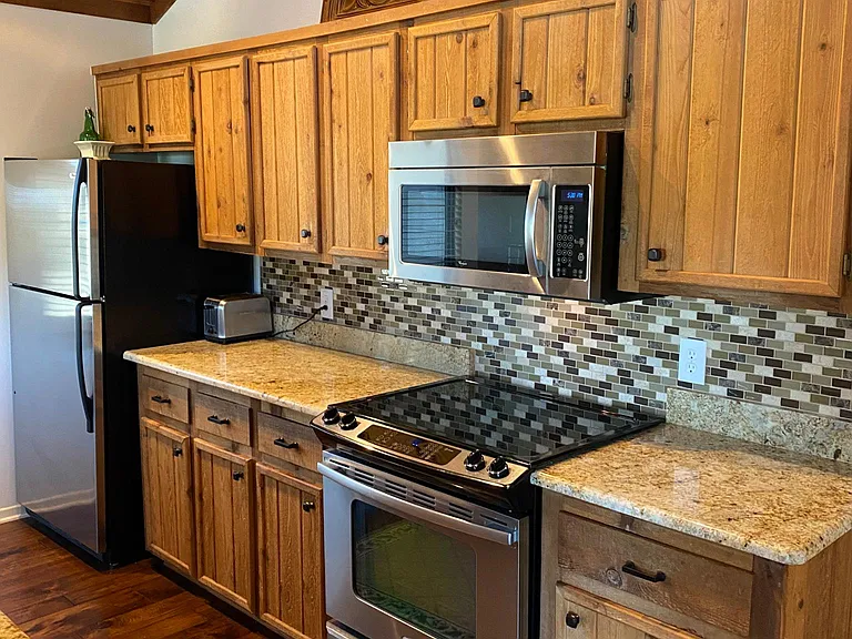406 Coventry Rd — Photo 10
