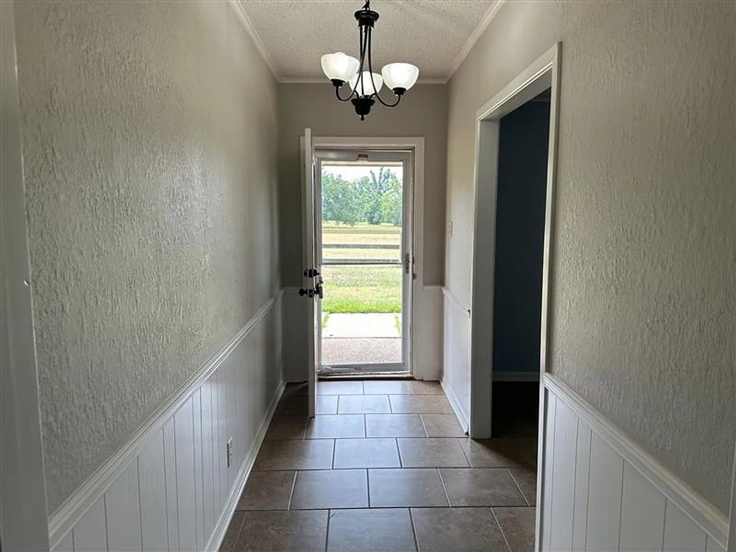 14508 Hwy 31 W — Photo 3