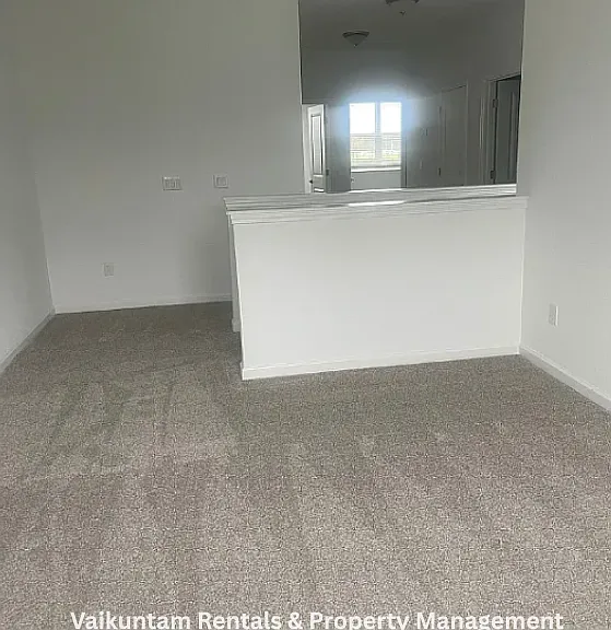 563 Cherry Elm Dr #127 — Photo 10