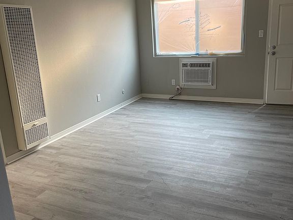 5th image of 9723 Winter Gardens Blvd Unit 125