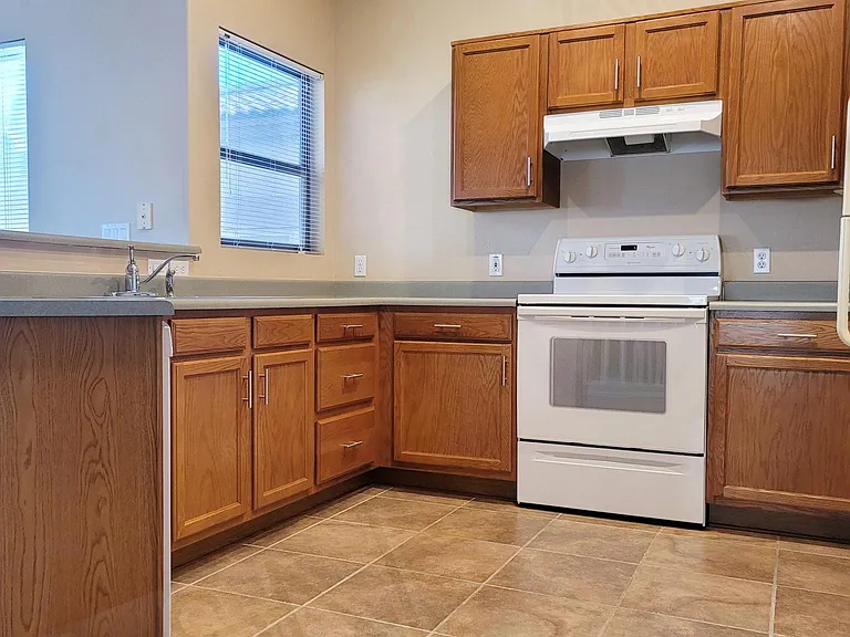 805 S Sycamore St — Photo 11