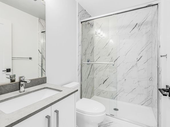 2 bedroom rental in Surrey — photo 4