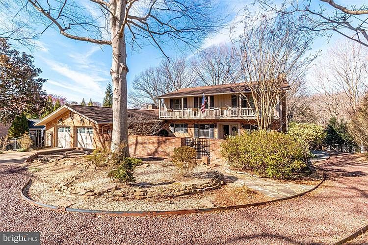 1st image of 1707 James Payne Cir