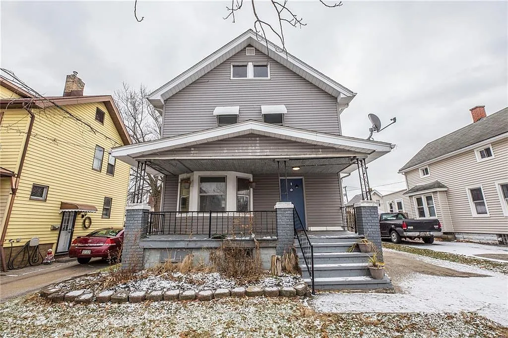 3451 W 94th St photo 1