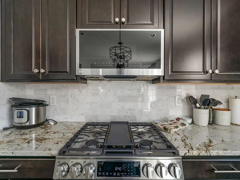 1033 Quarry Oak Dr — Photo 38