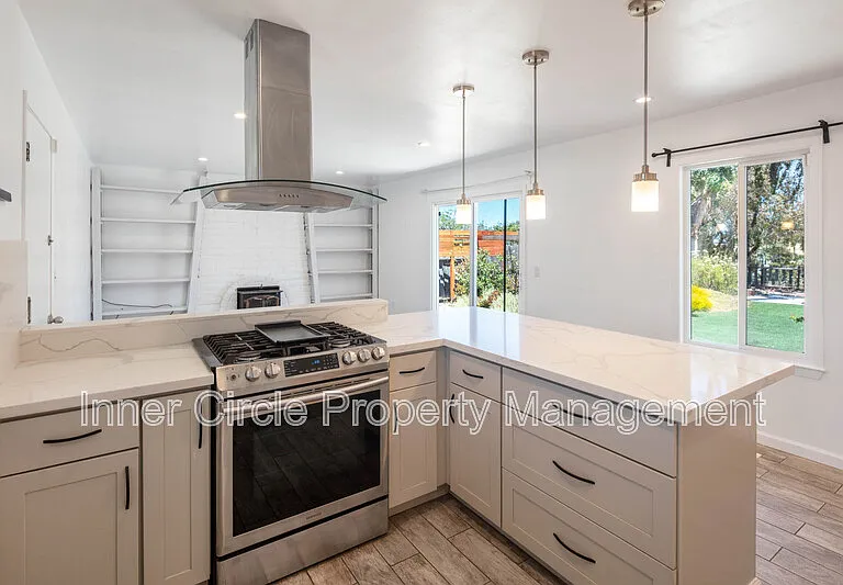 2225 Mount Whitney Dr — Photo 9