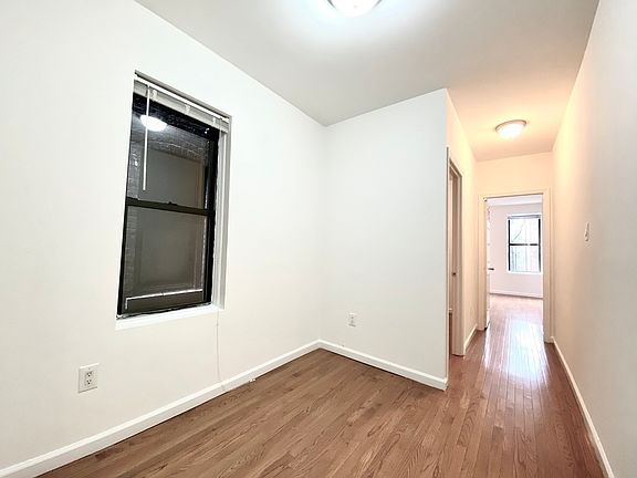 2nd image of 124 Mac Dougal St #6