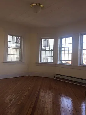 Rented by G2 Realty Group LLC | media 30