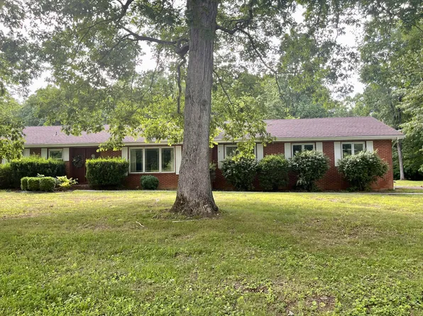 3585 Cosby Hwy, Cosby, TN 37722