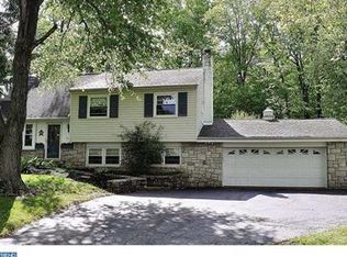 104 Cornwall Dr, Chalfont, PA 18914