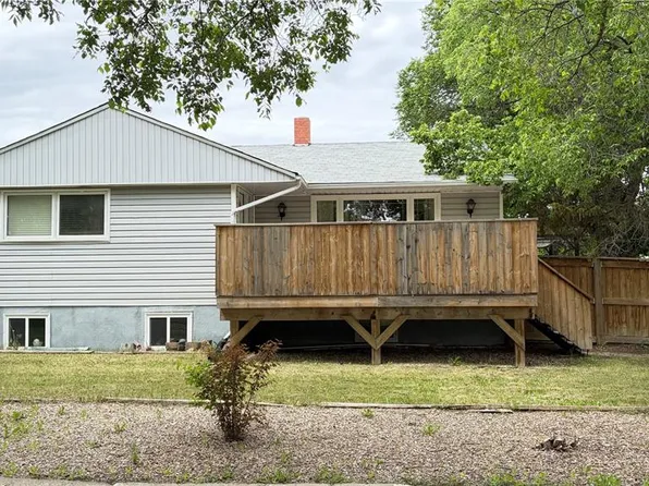 201 Walsh STREET, Maple Creek, SK S0N 1N0