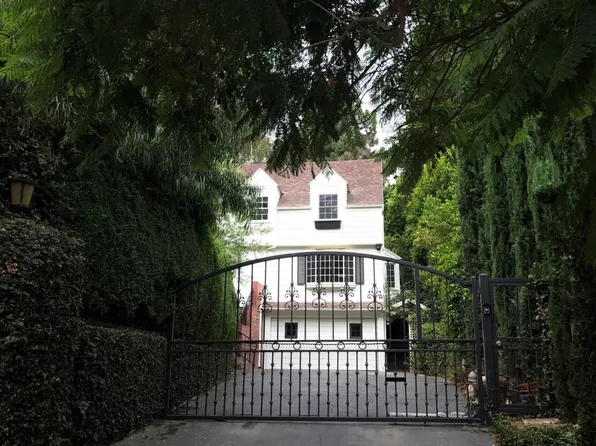 3915 Benedict Canyon Dr, Sherman Oaks, CA 91423