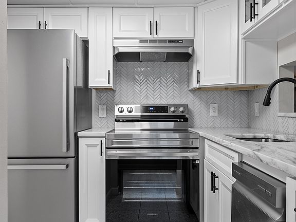 fully renovated kitchen