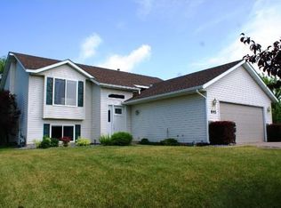 845 Deer Field Rd, Watertown, MN 55388