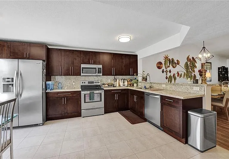 7533 Glendevon Ln #907 — Photo 5
