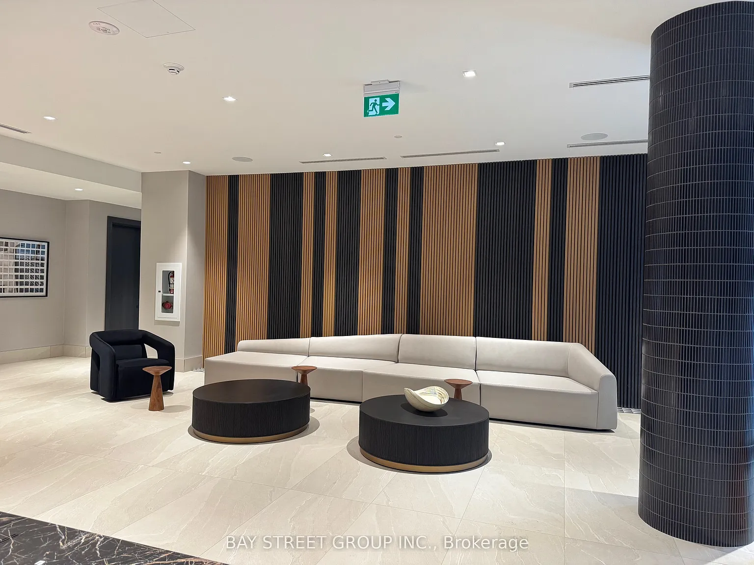 2 bed, $2,100 — Photo 1