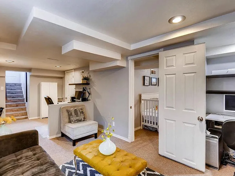 4732 Beach Ct — Photo 20