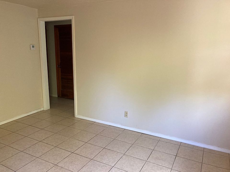 1st image of 1211 Cousin St