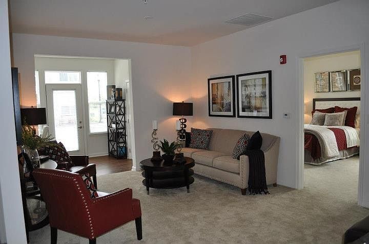 2nd image of 302 Monaco Ter APT L